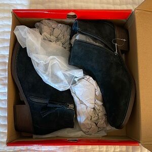 Propet suede booties-NEW!